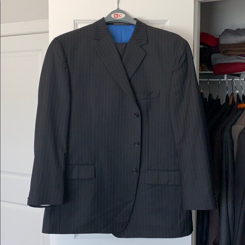 Men’s Suit